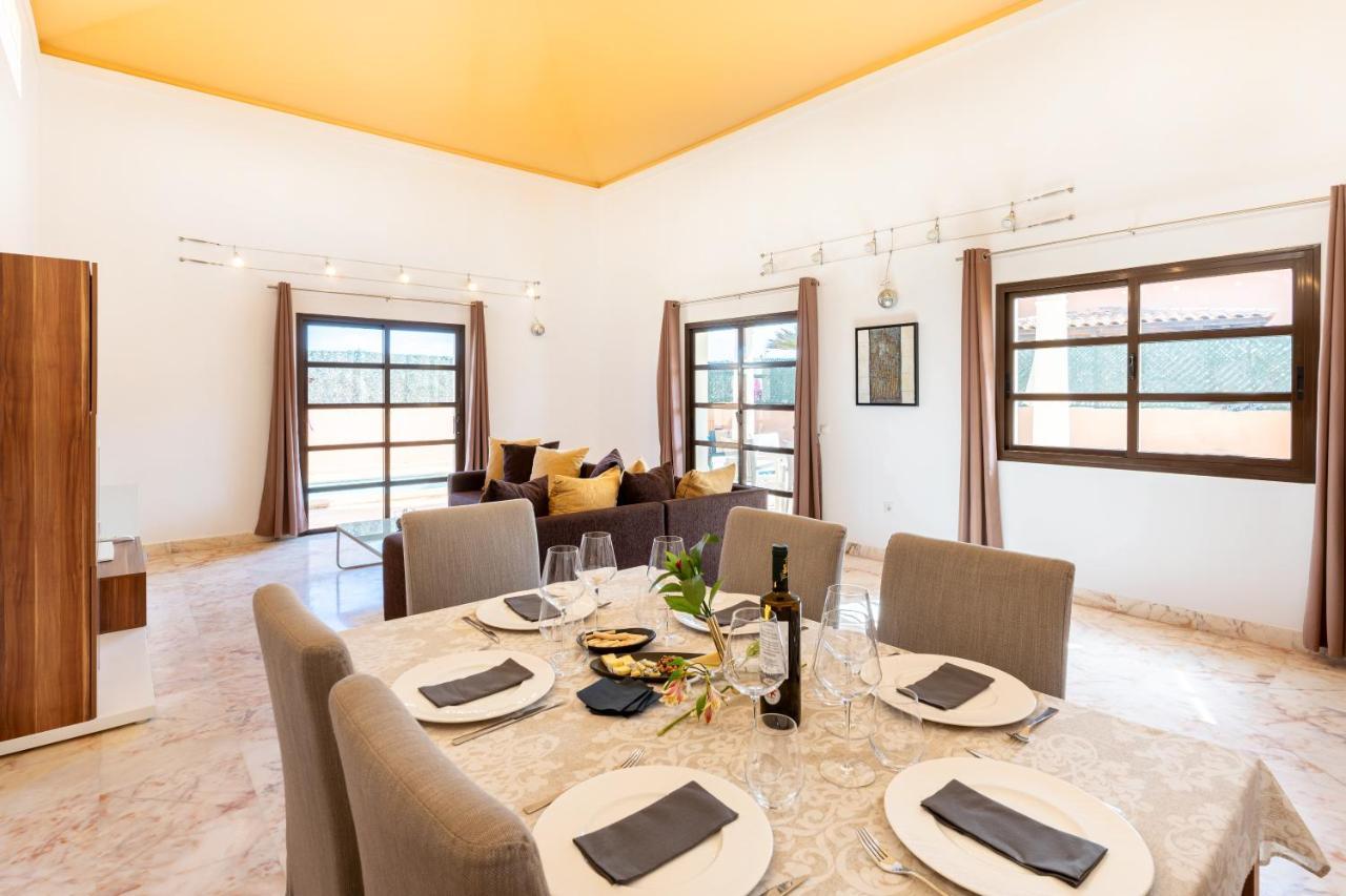 Villa Serenity Private Pool Corralejo By Holidays Home ภายนอก รูปภาพ